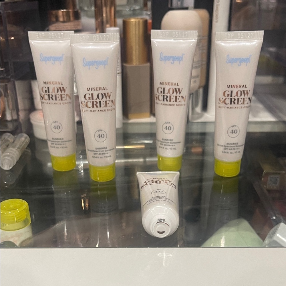 5 item bundle Supergoop! Mineral Glow Screen SPF 40 great for travel or purse